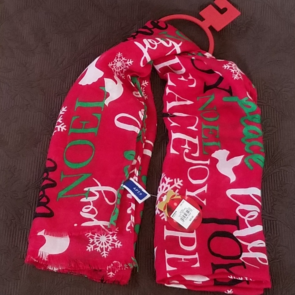 NWT APT 9 Holiday/Christmas Scarf Red,Green,White